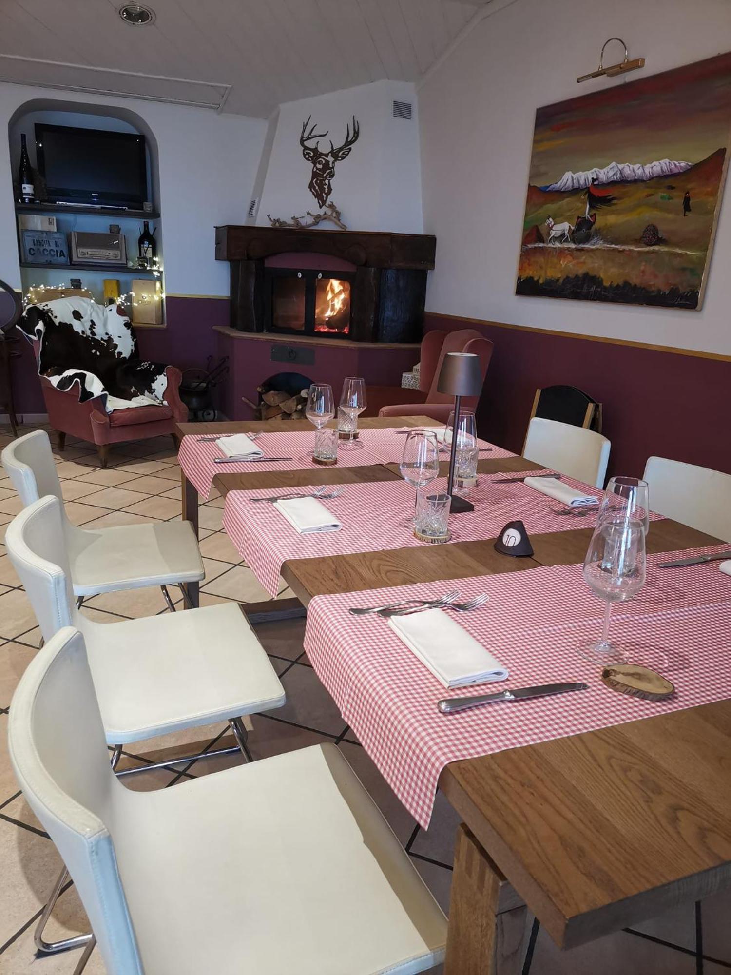 Hotel Pineta Ristorante Country House In Fabriano Campodonico  Luaran gambar